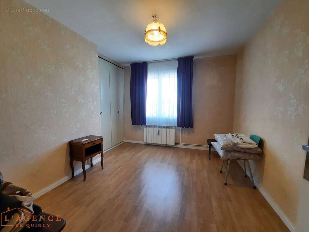 Maison avec sous-sol et jardin - photo 4