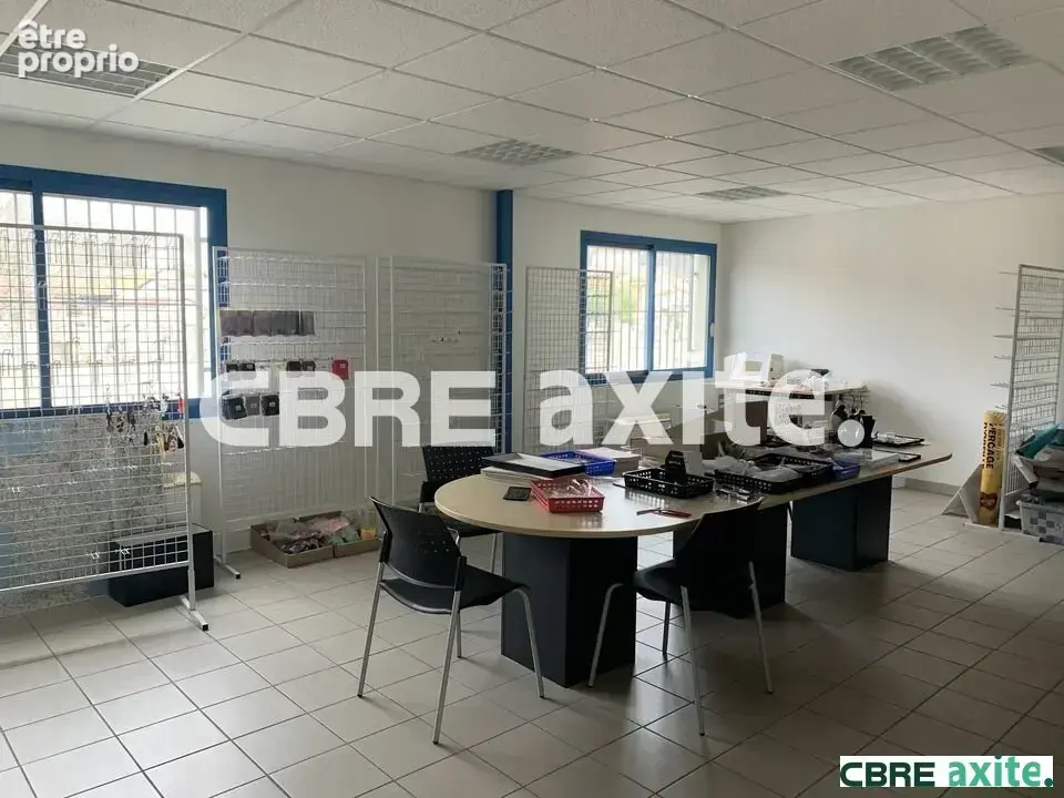 Commerce 1675 m² à Beaurepaire  - photo 4