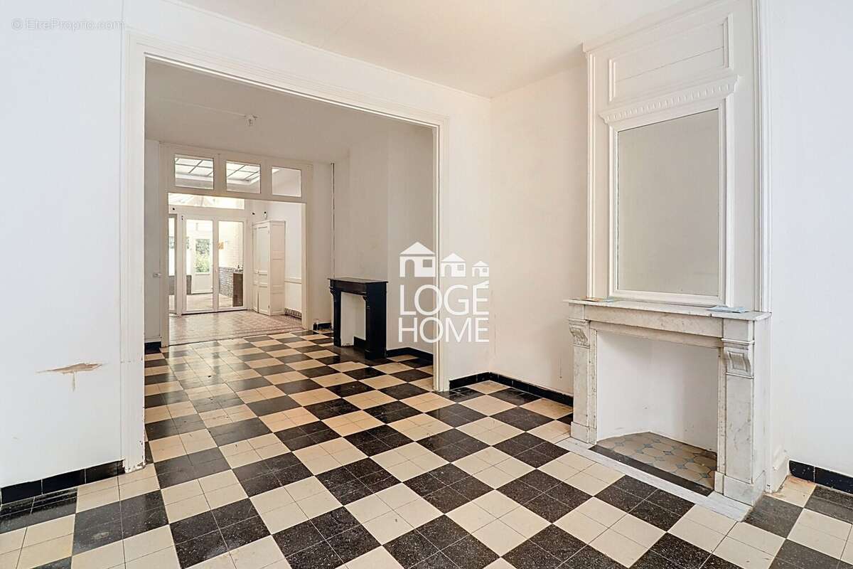 Maison à HELLEMMES-LILLE