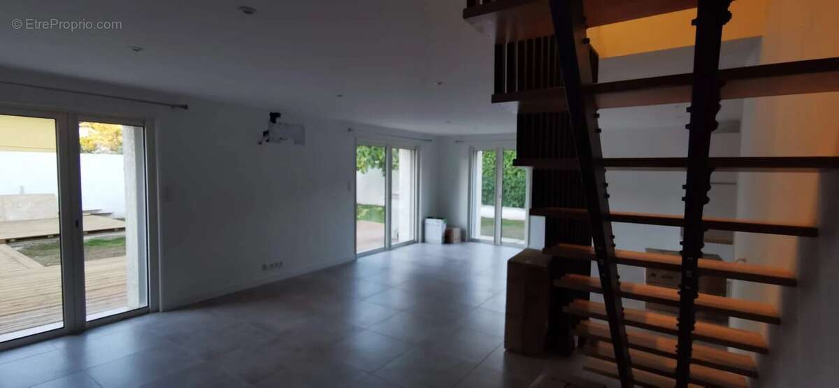 Maison à COLOMIERS