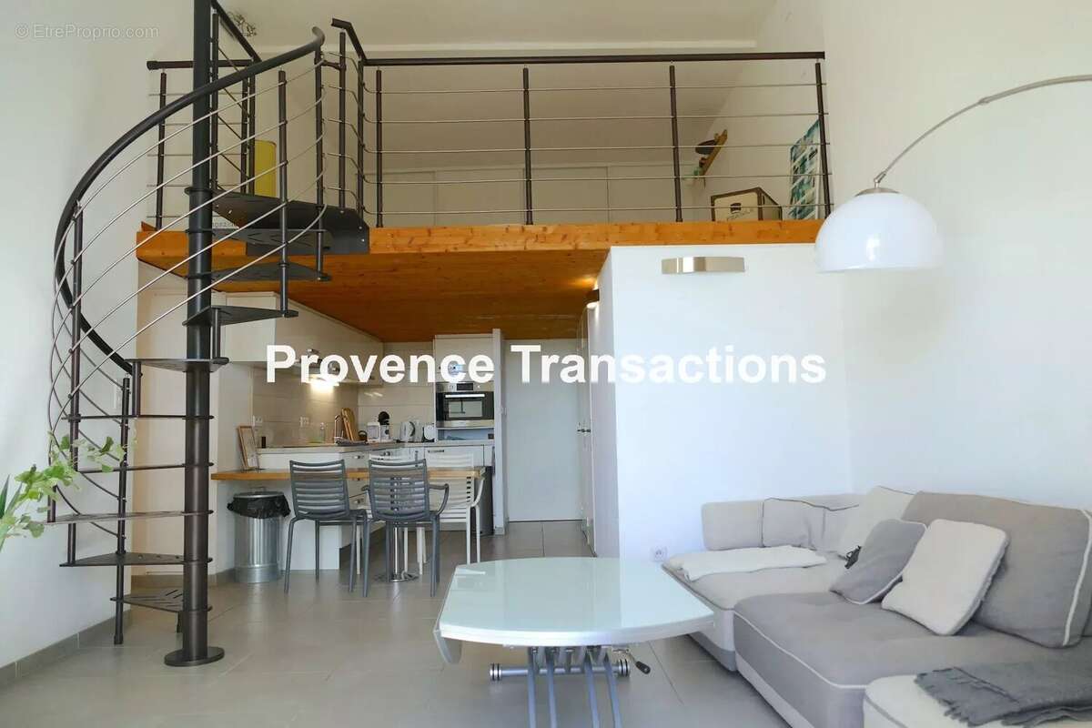 Appartement à BEAUMES-DE-VENISE