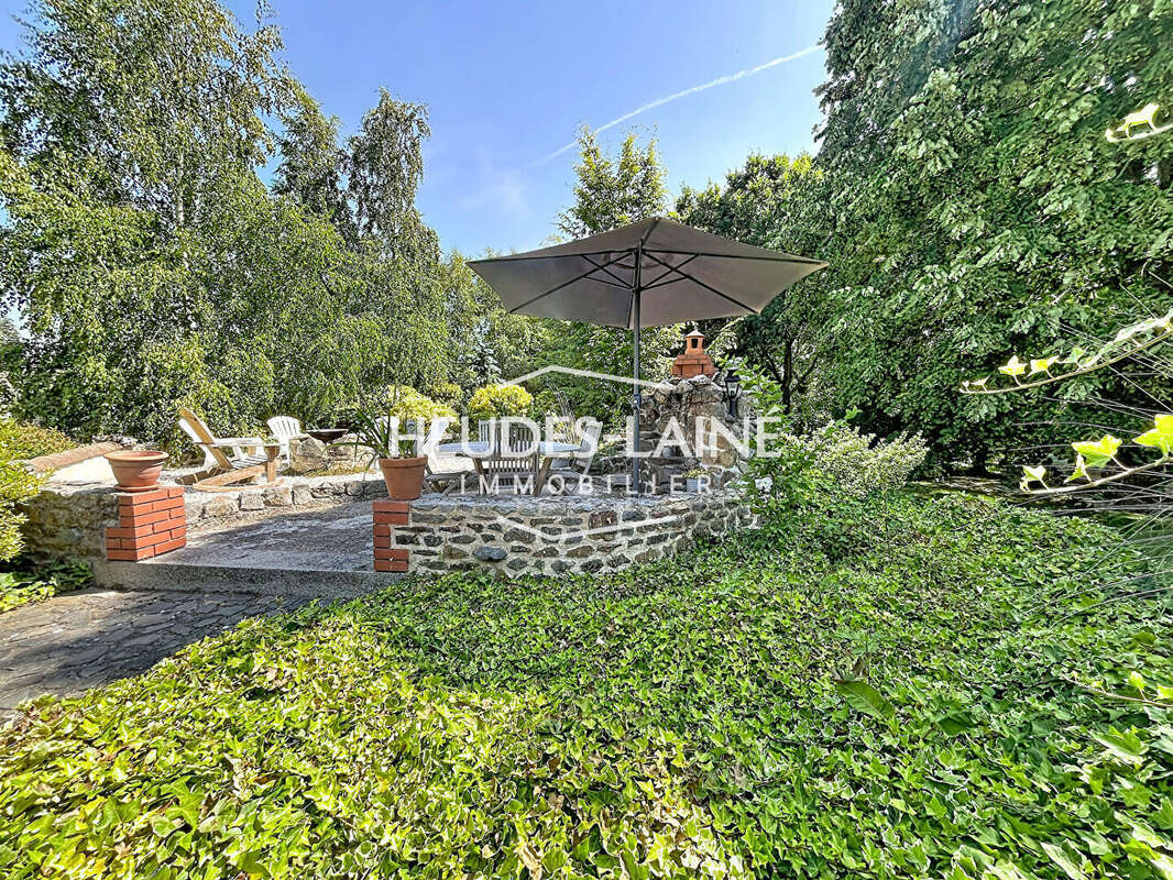 Maison de charme avec jardin arboré - COURTILS - photo 13