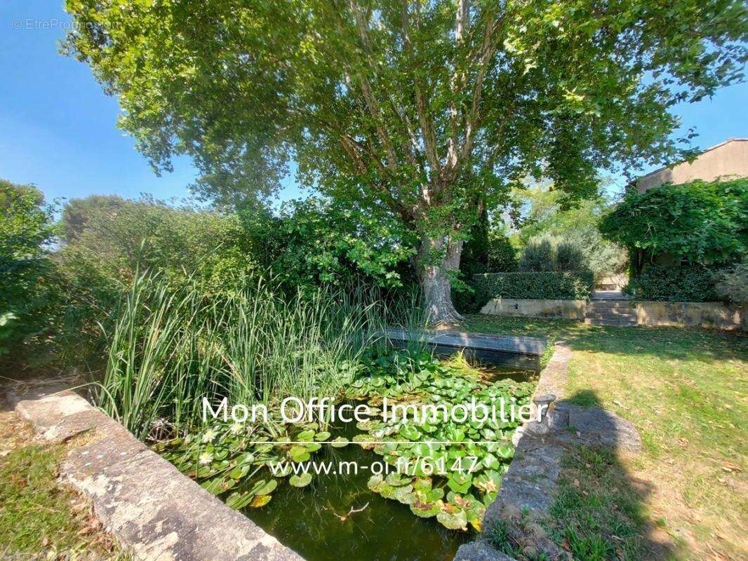 Référence : 6147-CCH. - Maison 9 pièces, avec maison d'amis ou gardien. Au calme - photo 2