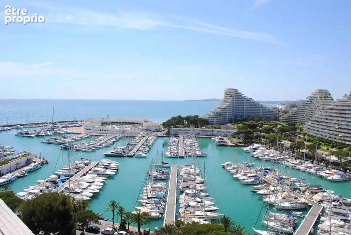 Appartement à VILLENEUVE-LOUBET