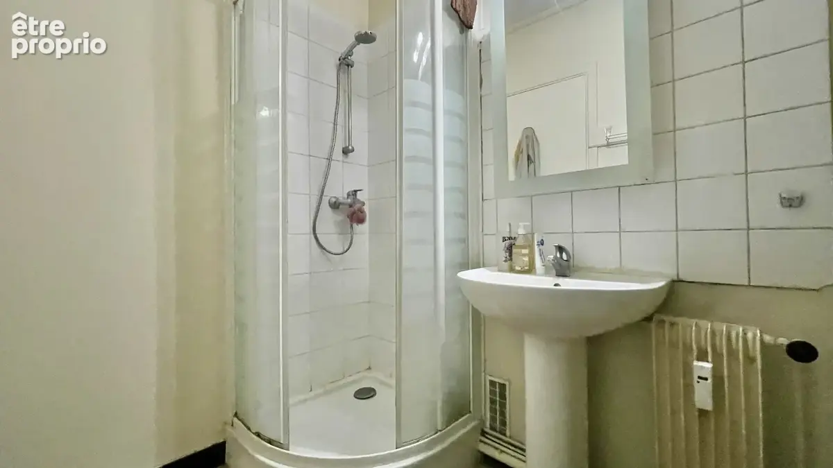 Appartement type 3 avec cour / caluire / cave / visite virtuelle - photo 9
