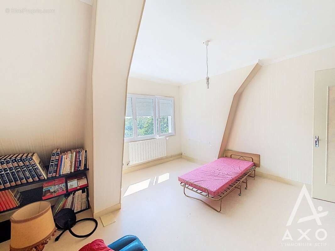 Gien Belle Demeure 6 chambres sur 3 niveaux - photo 14