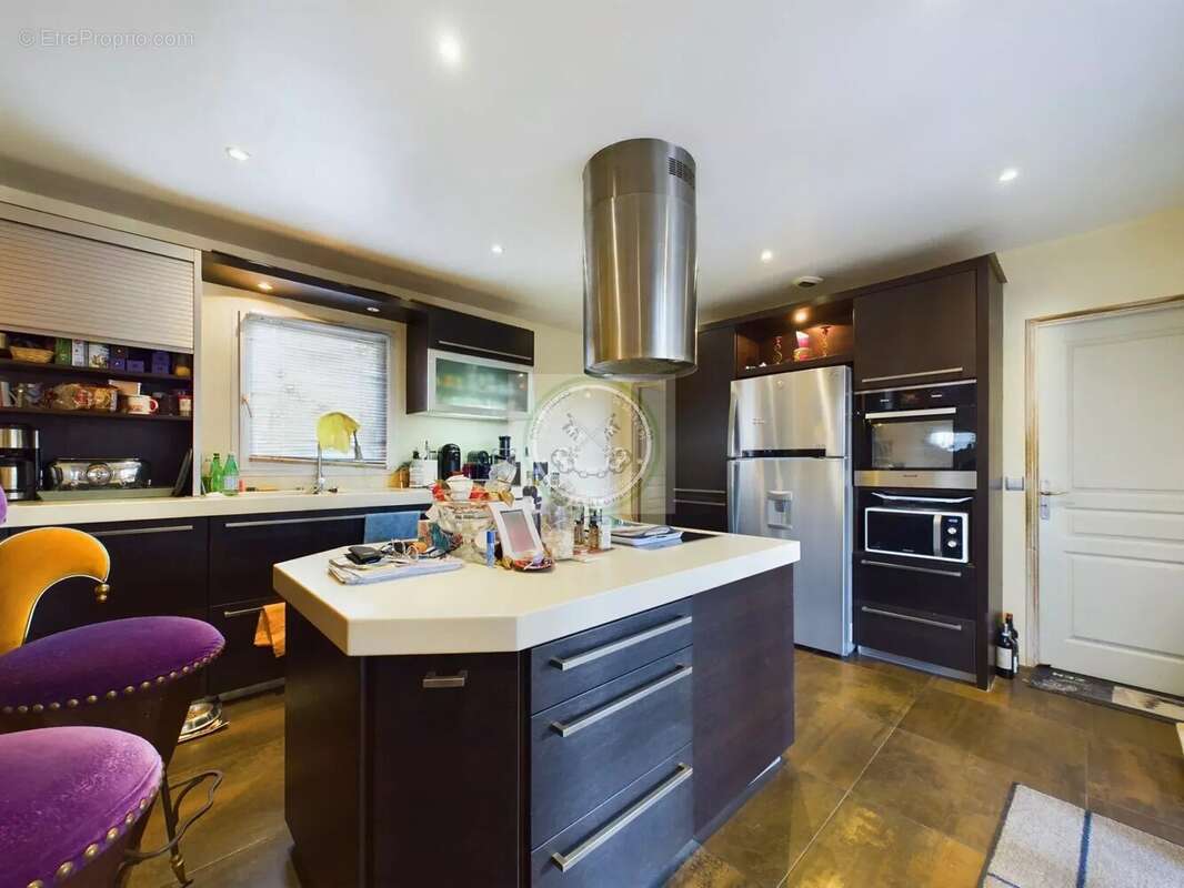 Maison à ROQUEBRUNE-SUR-ARGENS