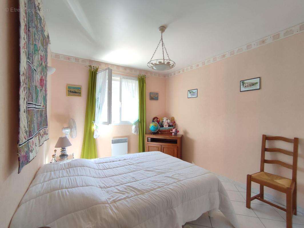 Maison à MONTAGNAC