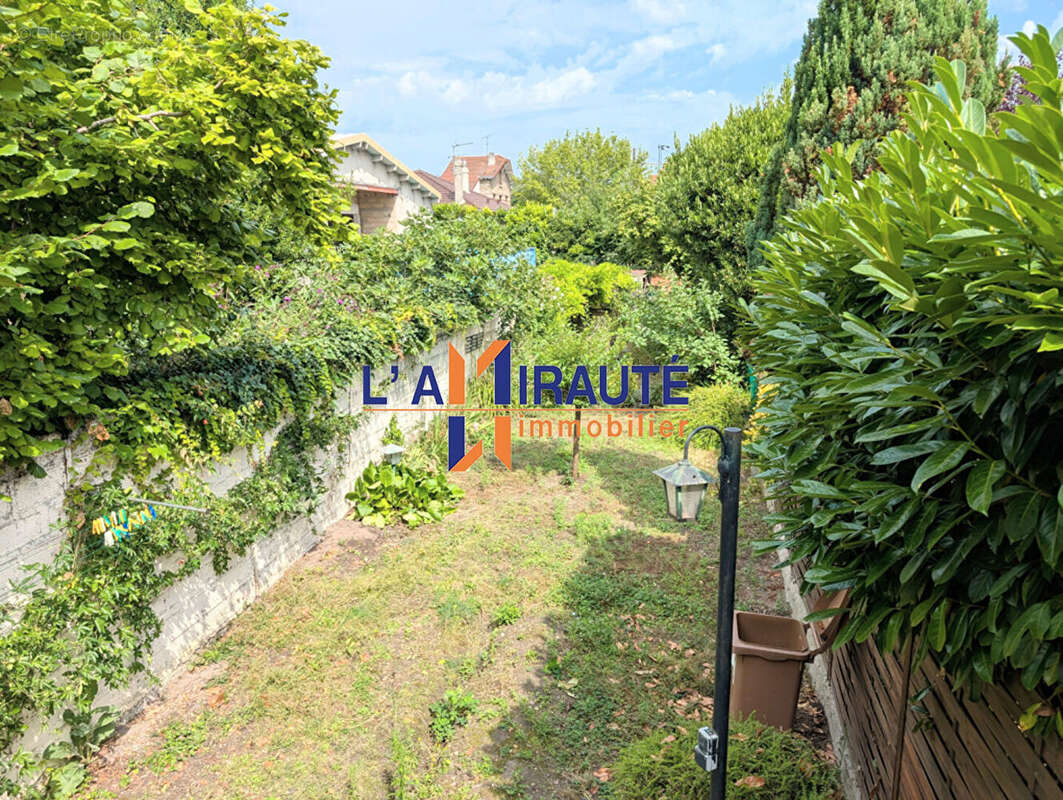 Maison à HOUILLES