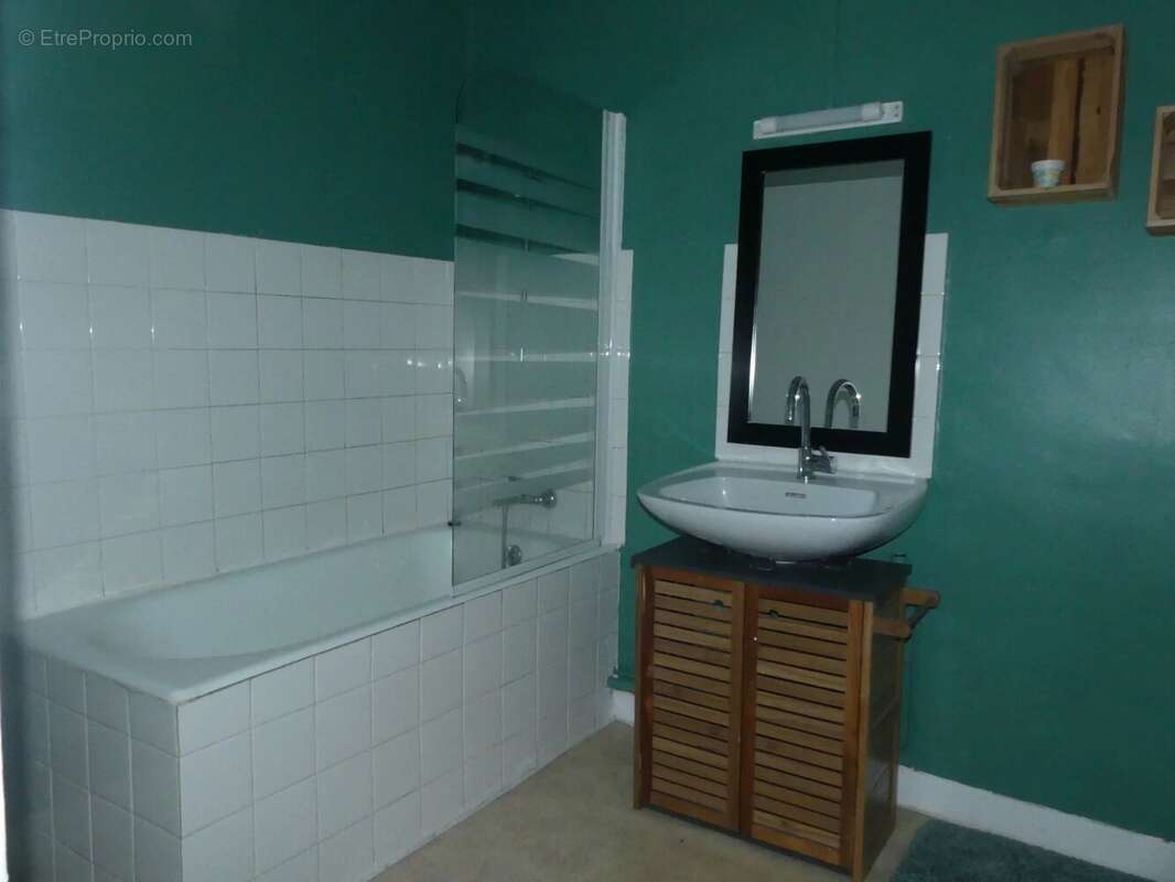 Appartement à TOULON-SUR-ARROUX