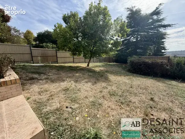 Maison familiale à vendre 6 pièces   139,75 m2   Terrain 620 m2   Condé-Sainte-Libiaire - photo 3