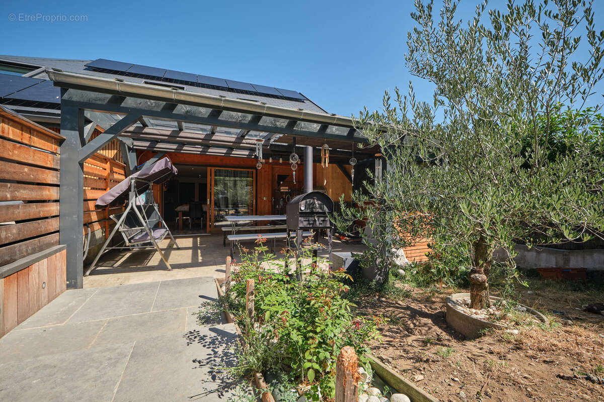 Maison sur les hauteurs de faverges - photo 3