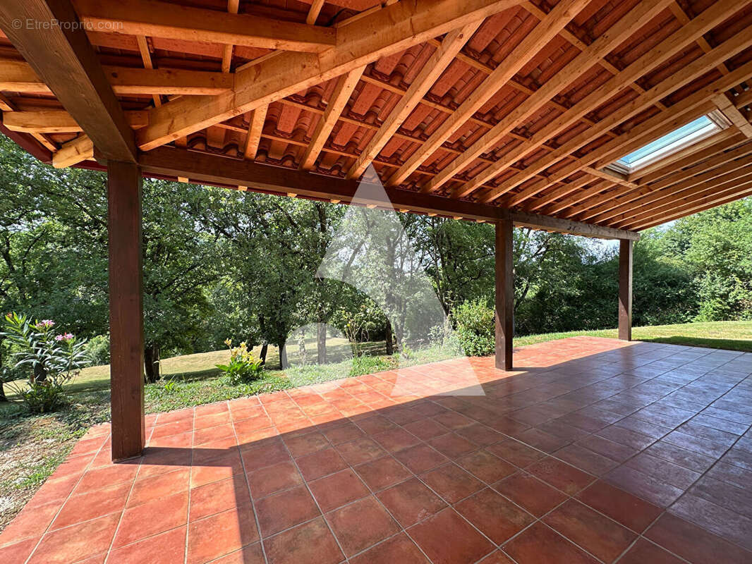 Maison à FRAYSSINET