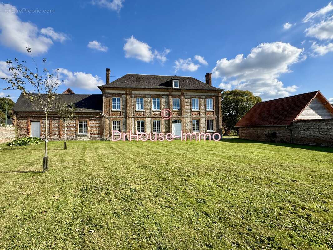 Maison à SAINT-VAAST-D&#039;EQUIQUEVILLE