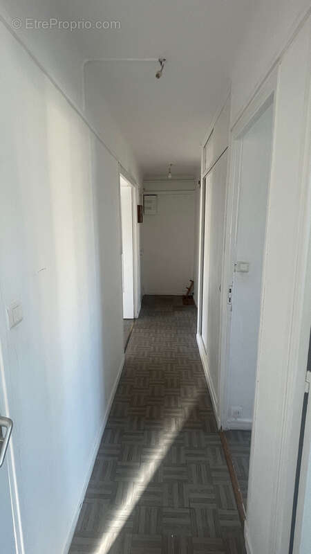 Appartement à MARSEILLE-5E