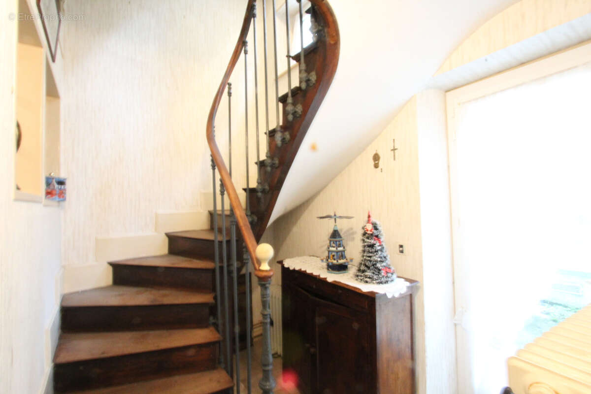 Maison à LA CHARITE-SUR-LOIRE