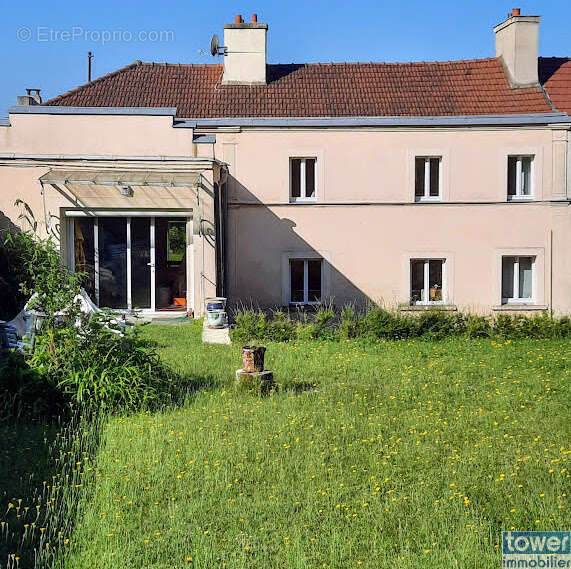 Maison à SAINT-PRIX