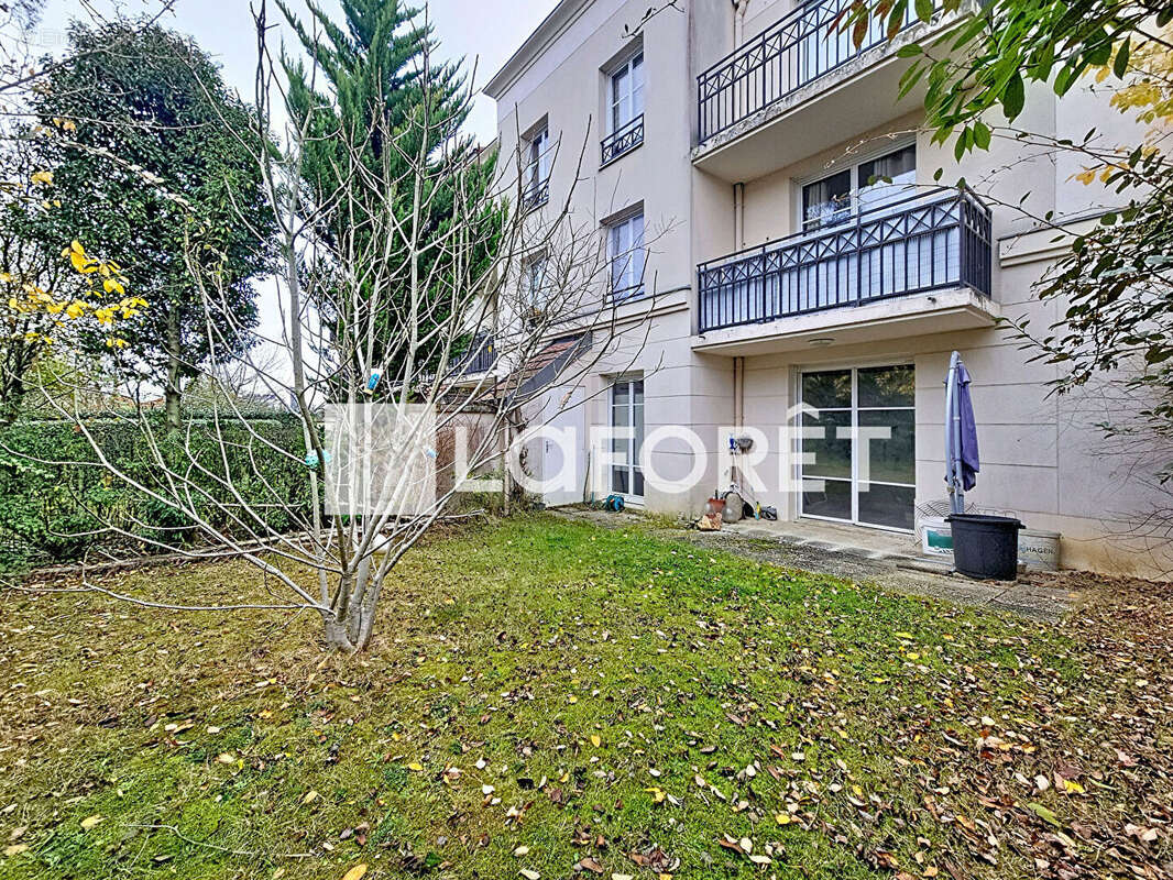 Appartement à MOISSY-CRAMAYEL