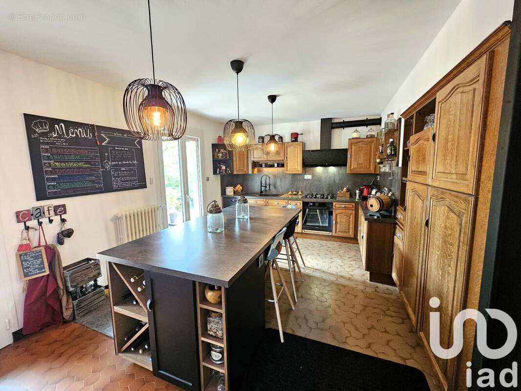 Photo 3 - Maison à VEYRAS