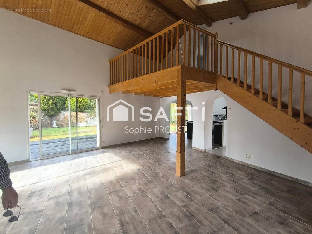 Photo 1 - Maison à LE GIROUARD