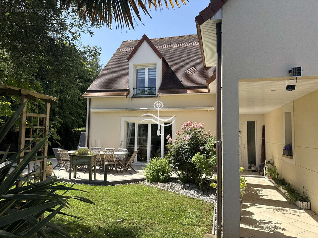 Maison à BENOUVILLE