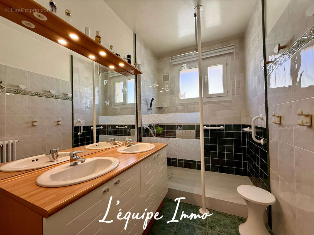 Maison t6 avec garage et jardin - photo 7