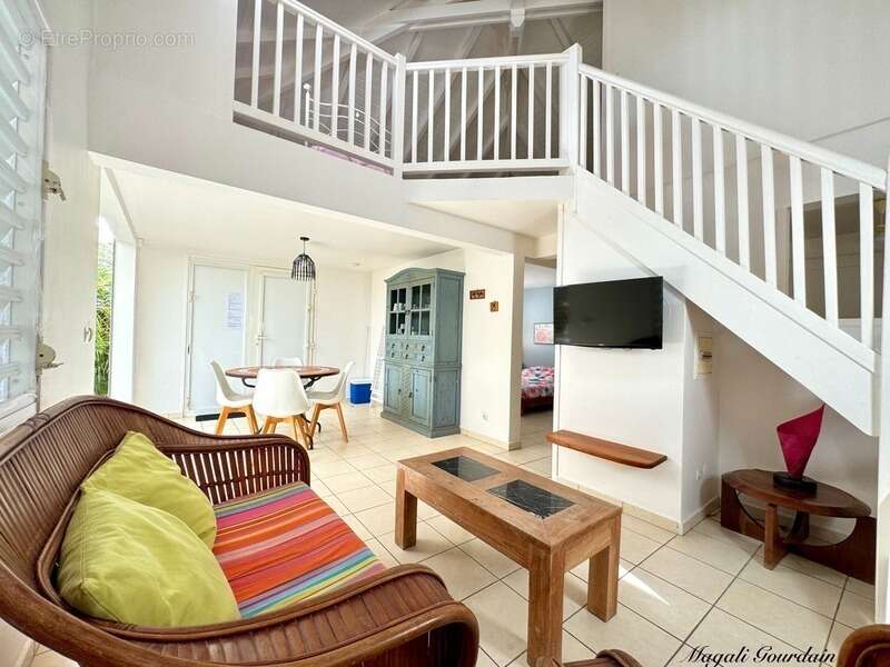 Saint-françois – à 100 mètres de la mer, ensemble immobilier de 3 villas indépendantes - photo 11