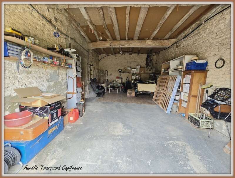 Maison à SAINT-JEAN-D'ANGELY