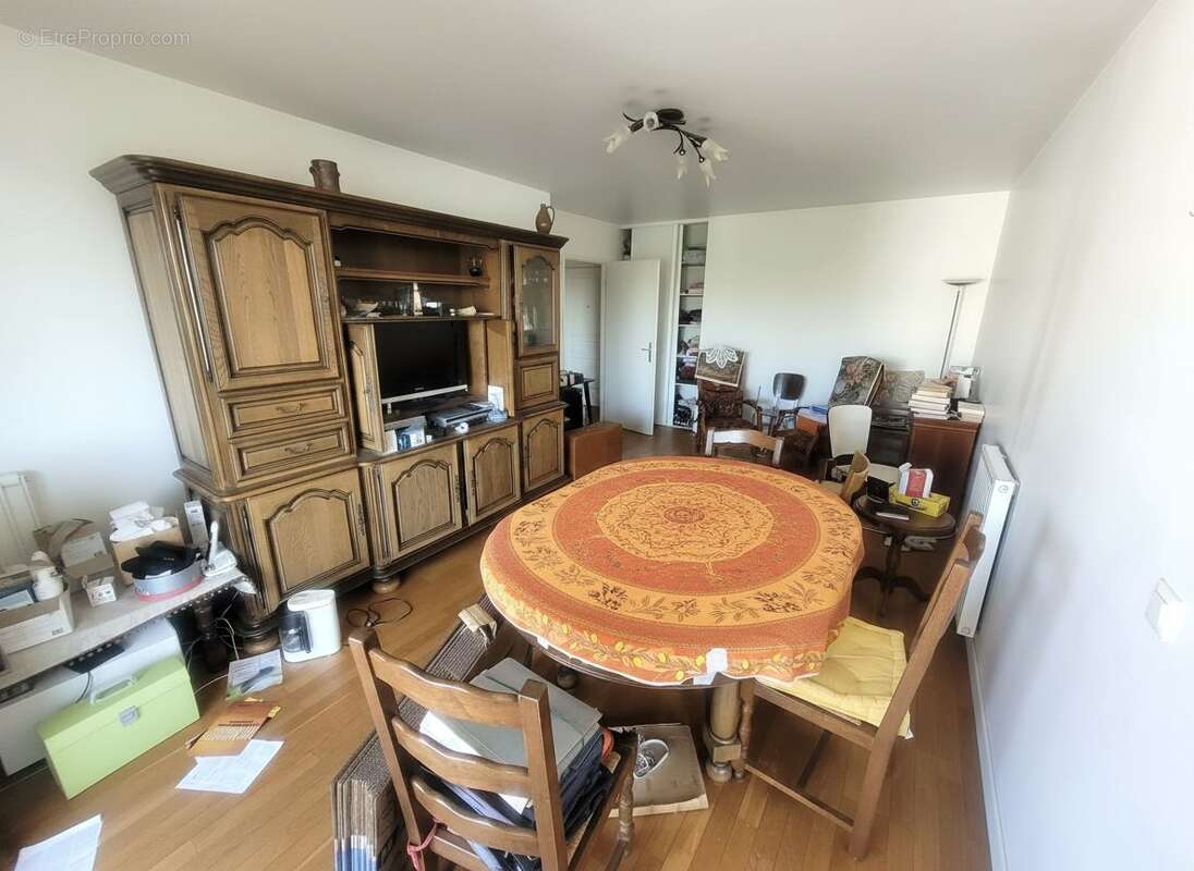 Appartement 62 m² à Le Bourget  - photo 2