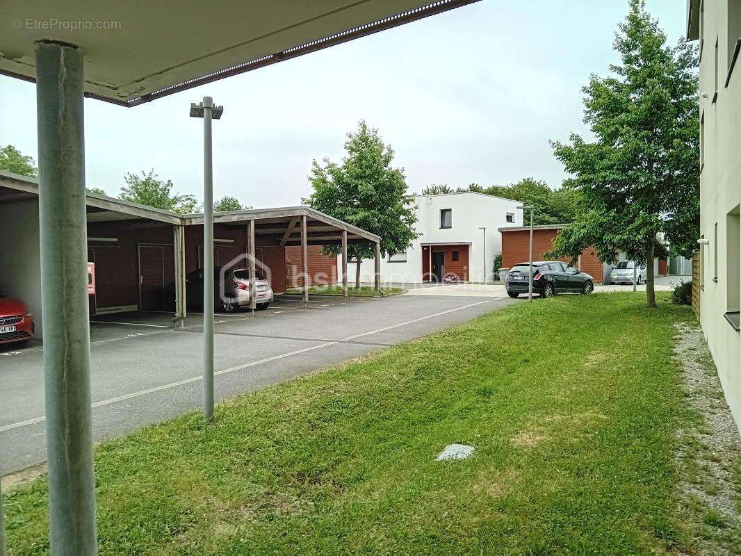T3 de 65 m2 avec jardin privatif, terrasse, parking et cellier-Saint-Jacques-de-la-Lande - photo 7