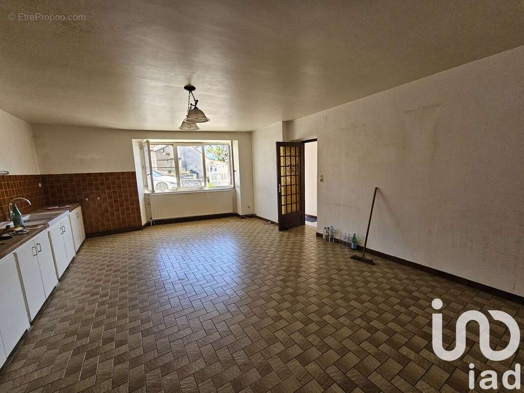 Photo 4 - Maison à CONFLANDEY