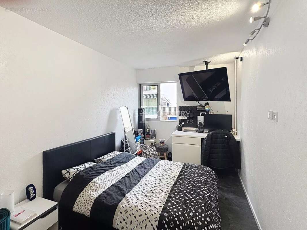 Appartement à VALLAURIS