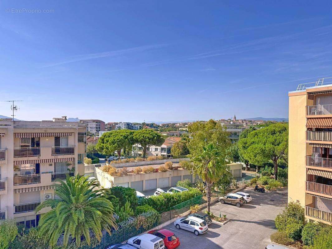 Appartement à FREJUS