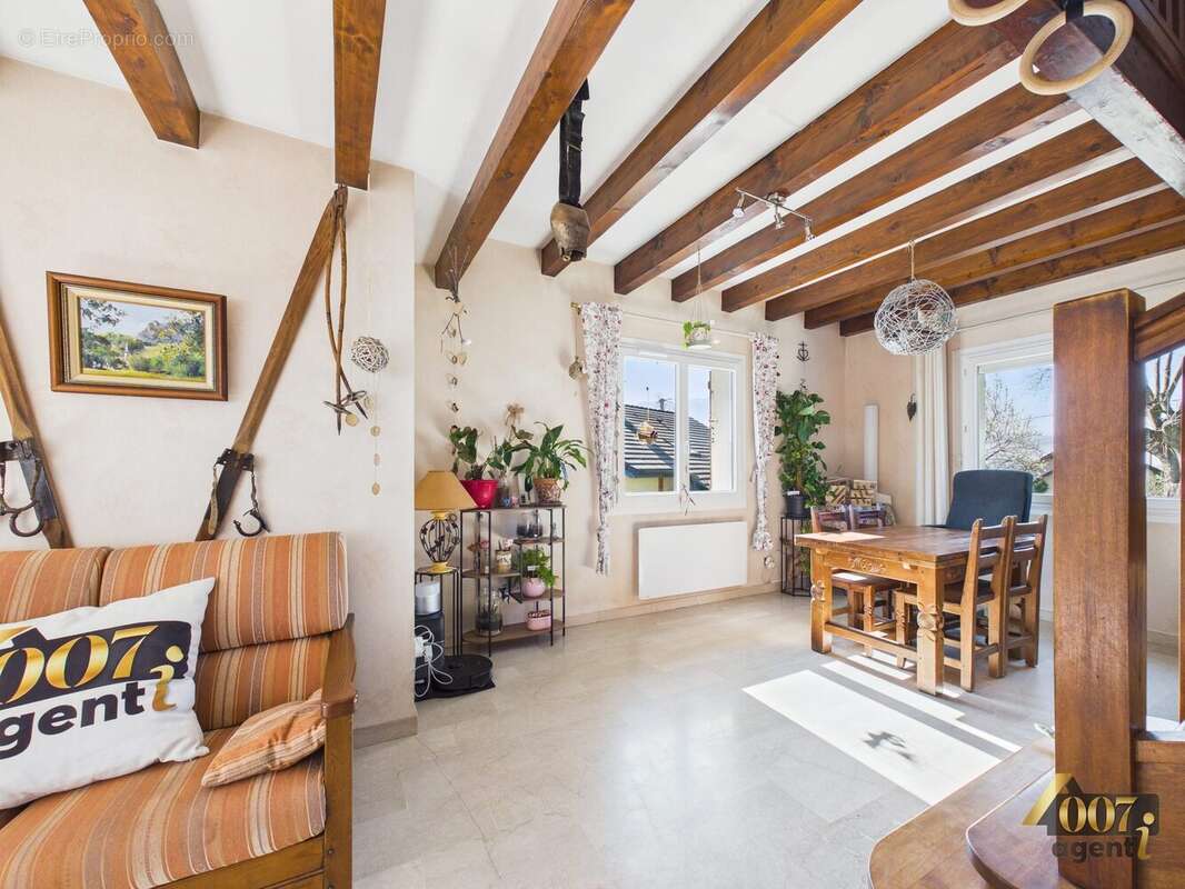 Maison 208 m² à Sainte-Helene-Du-Lac  - photo 3