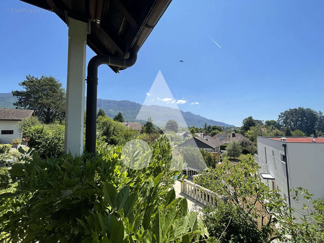 Appartement à AIX-LES-BAINS