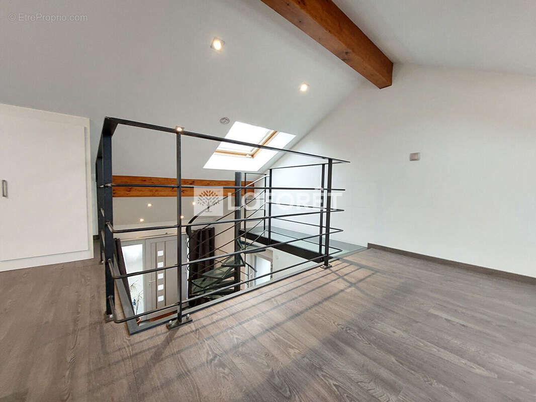 Maison à AUDUN-LE-TICHE