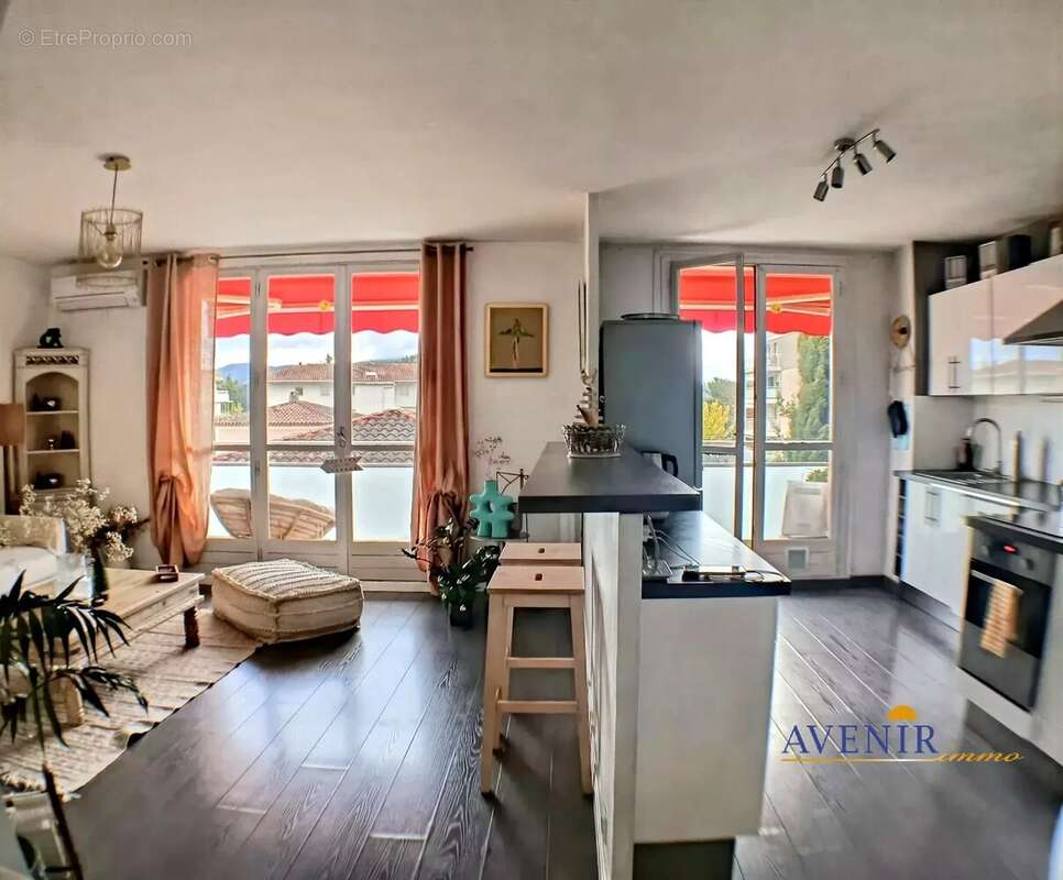 Appartement à MARSEILLE-12E