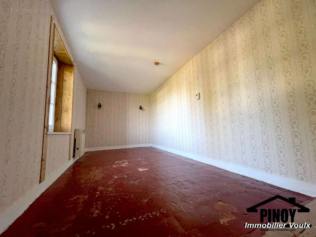 Maison à LORREZ-LE-BOCAGE-PREAUX