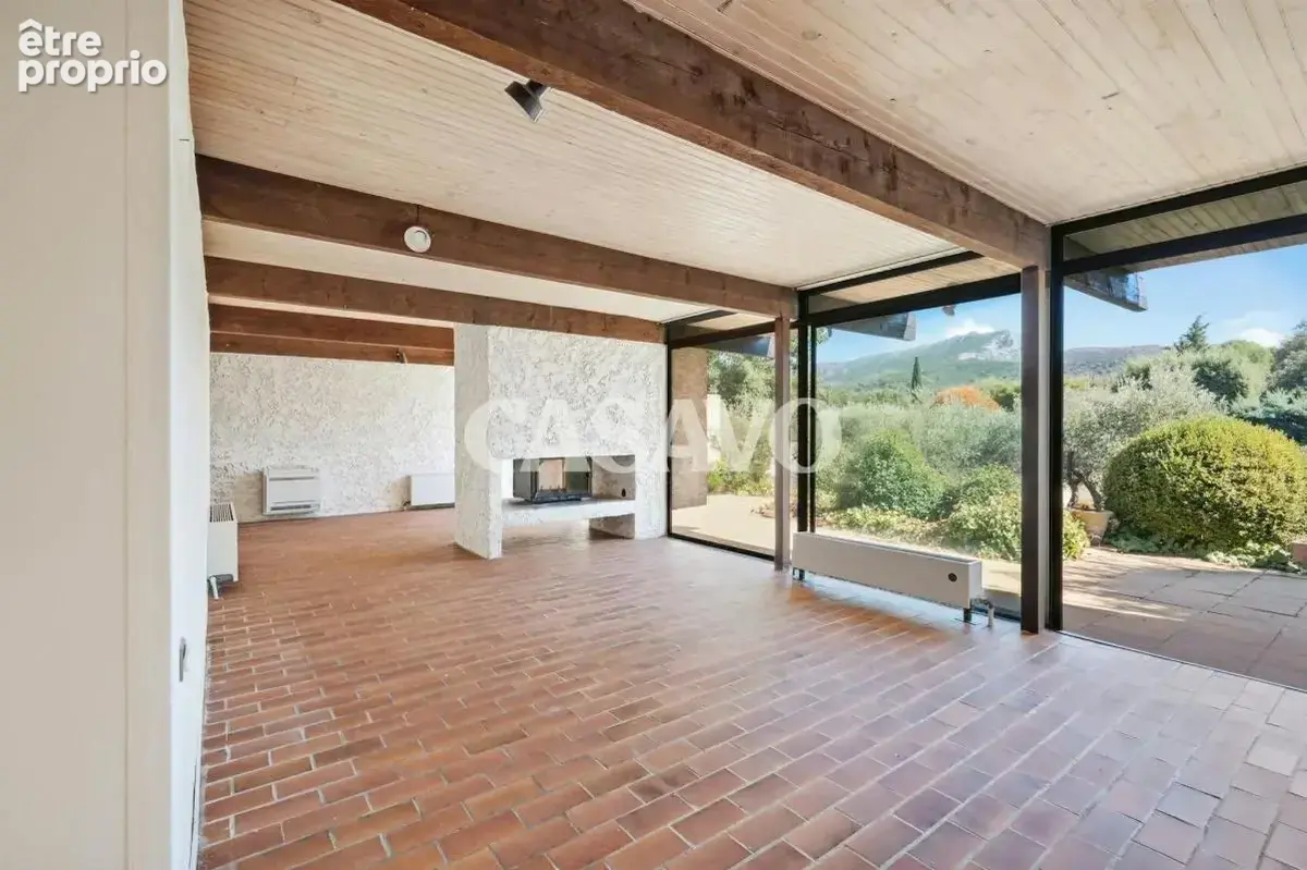 Vente Maison 5 pièces de 192m² - 13100 Saint-Marc-Jaumegarde - photo 6
