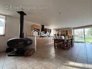 Photo 1 - Maison à CORVEISSIAT