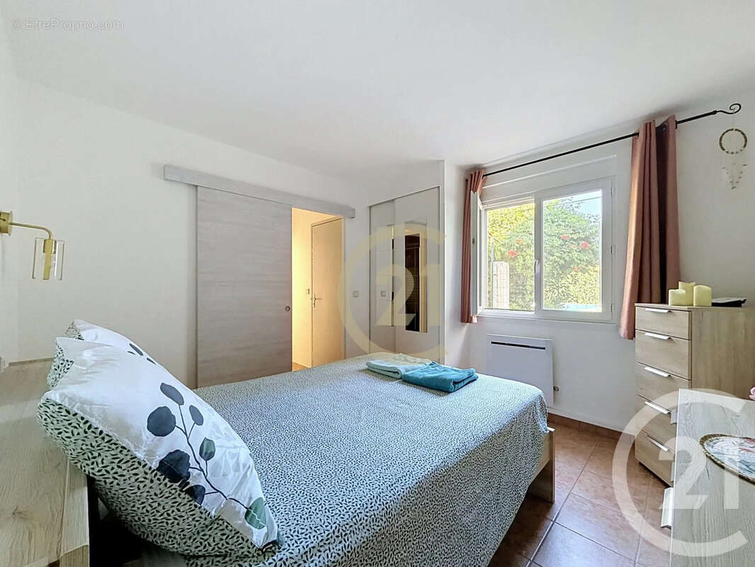 Maison 130 m² à Theziers  - photo 7