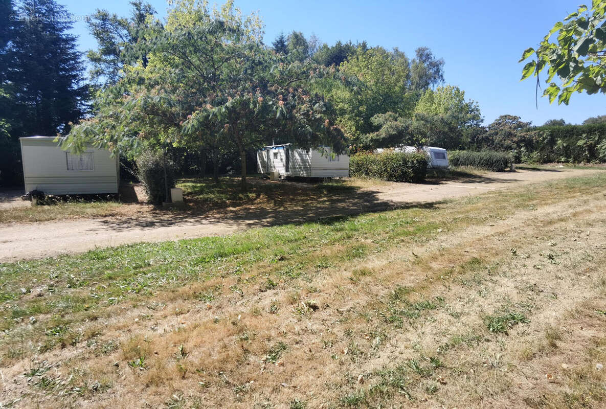 Mobil home - Commerce à JUMILHAC-LE-GRAND