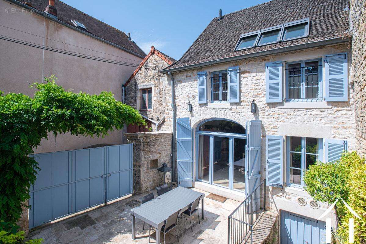 Maison à MEURSAULT