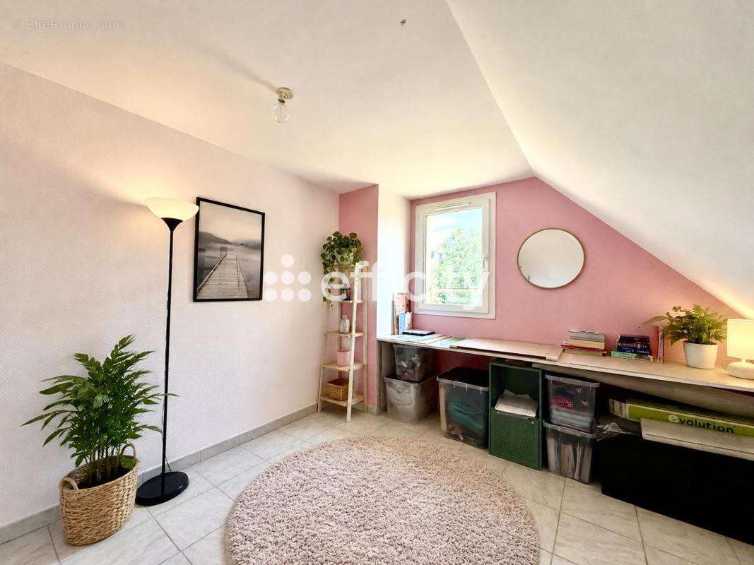 Maison 122 m² à Muret-Et-Crouttes  - photo 5