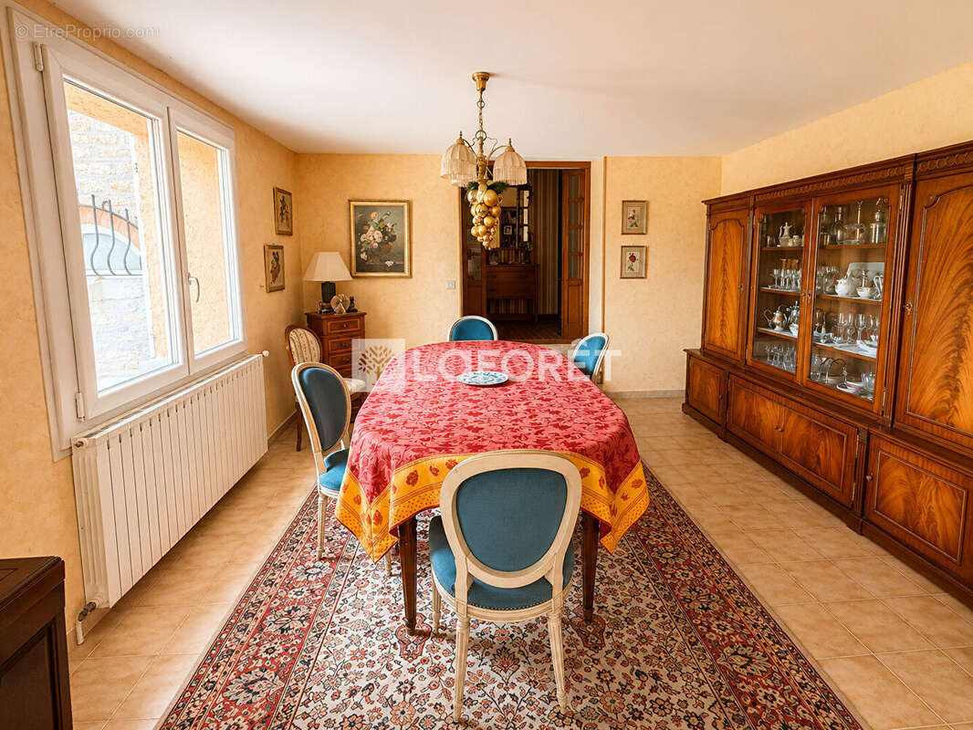 Maison à LAVERNAY