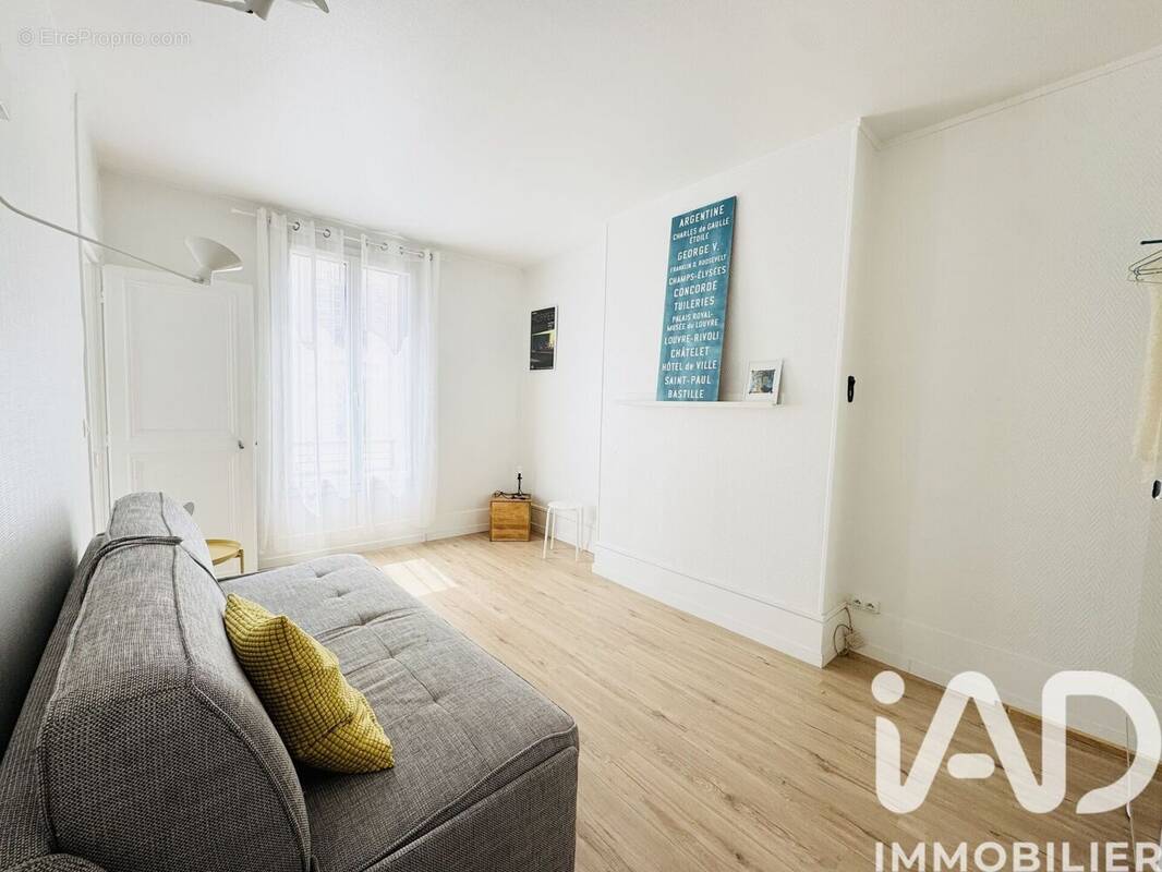 Photo 1 - Appartement à MONTROUGE