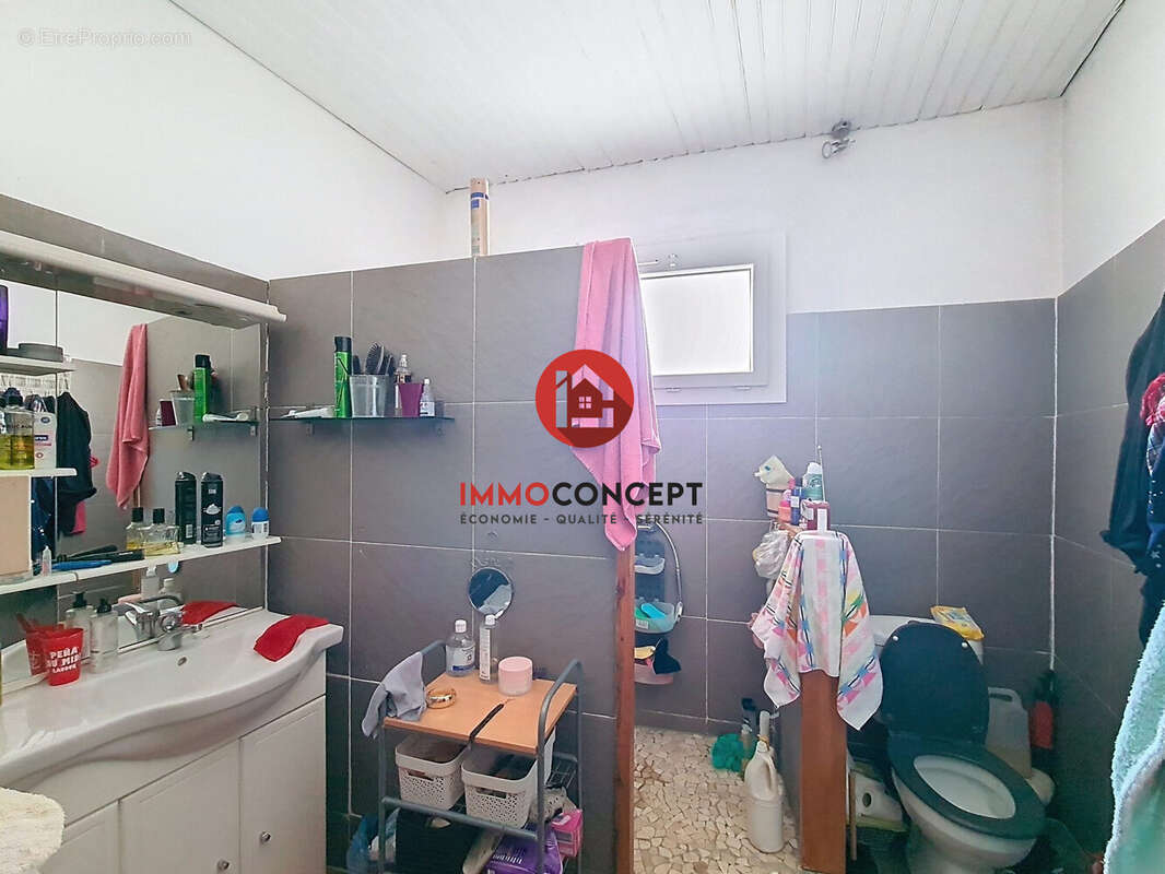 Maison à ROQUEMAURE