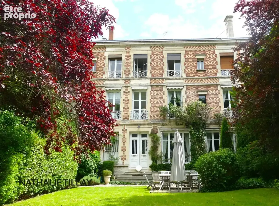 Orleans centre, a vendre,  Hotel particulier de 465 m², parc paysagé et dépendances - photo 2