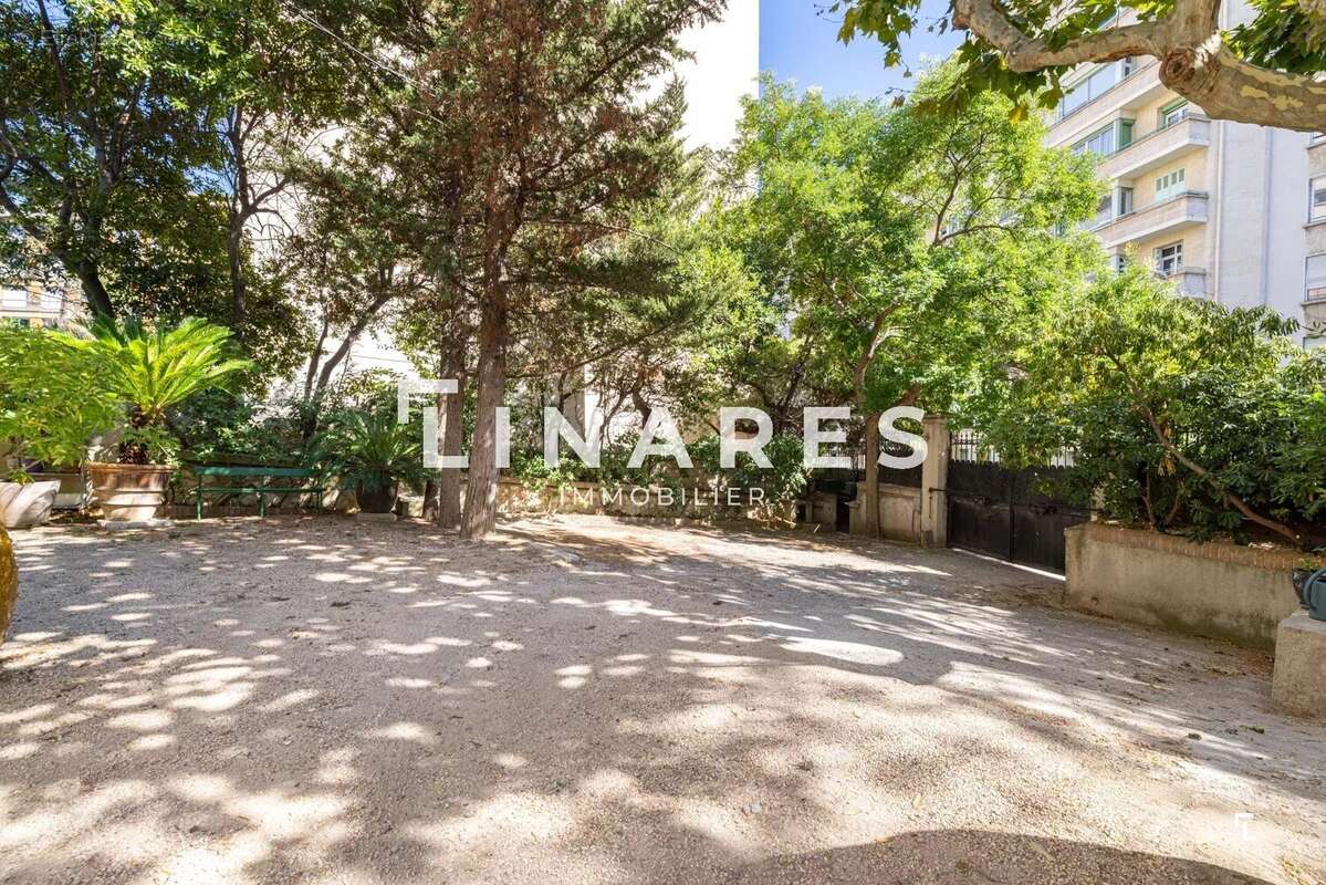 Appartement à MARSEILLE-8E