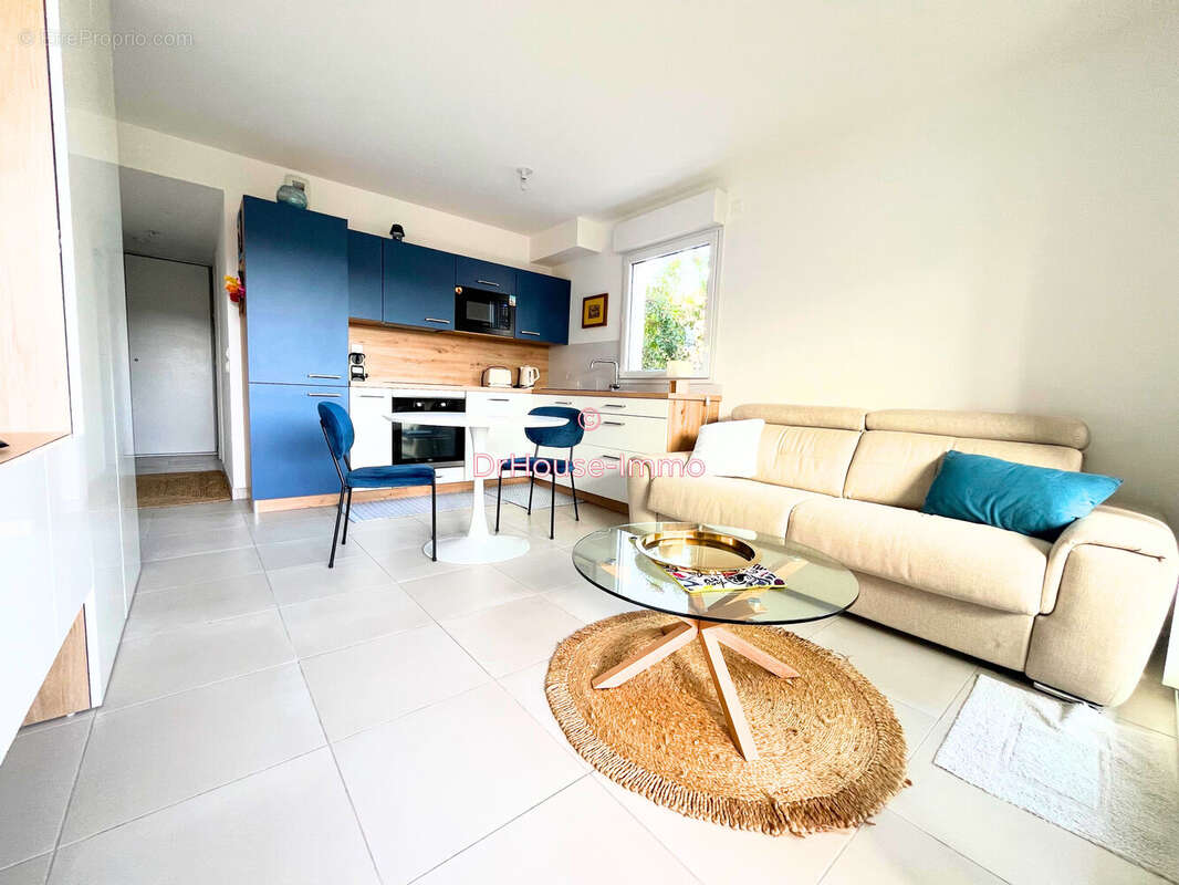 Appartement à SAINT-CYR-SUR-MER